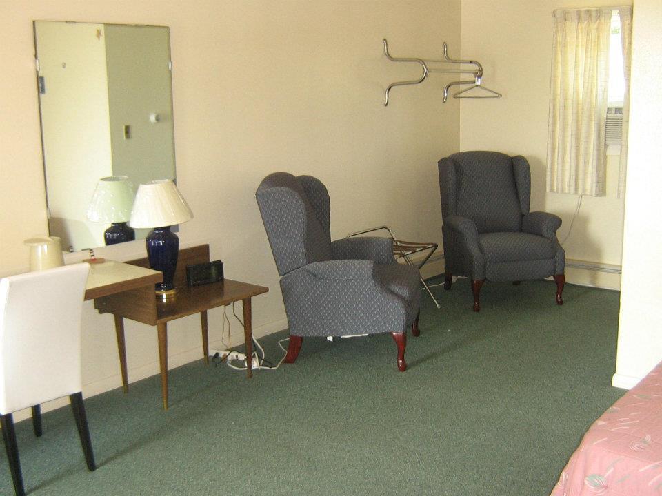 Chapel Hill Motel Brevort 部屋 写真